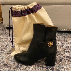 Tory Burch
Women's Kira 70 Booties Size 8 NWOT
